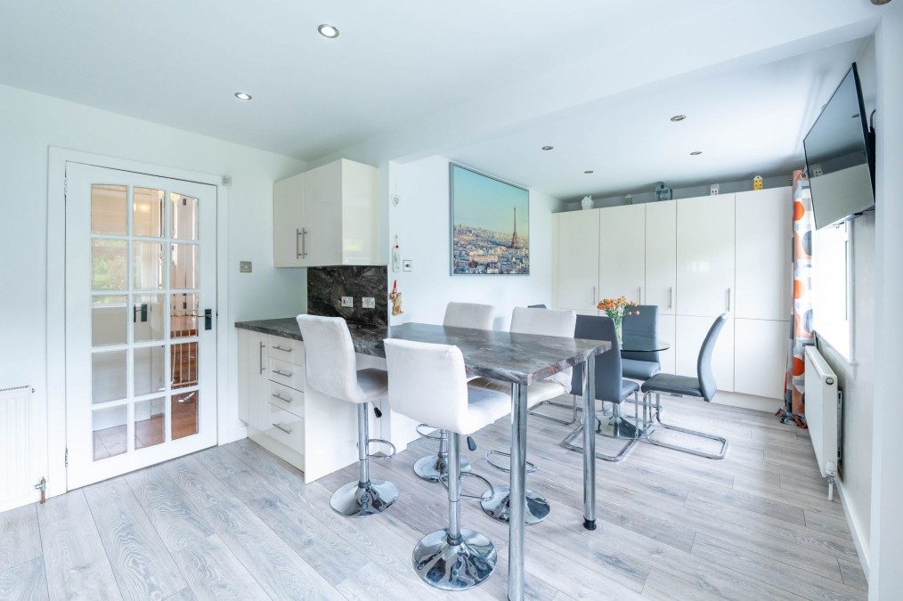 Murieston Drive, Livingston, EH54