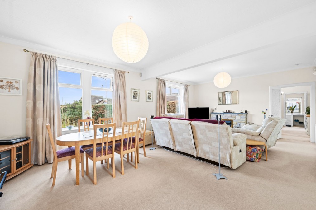 Main Street, Dechmont, EH52