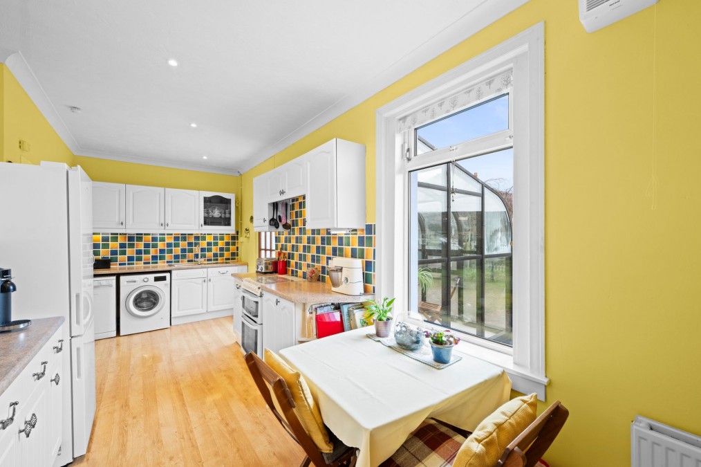 Main Street, Dechmont, EH52