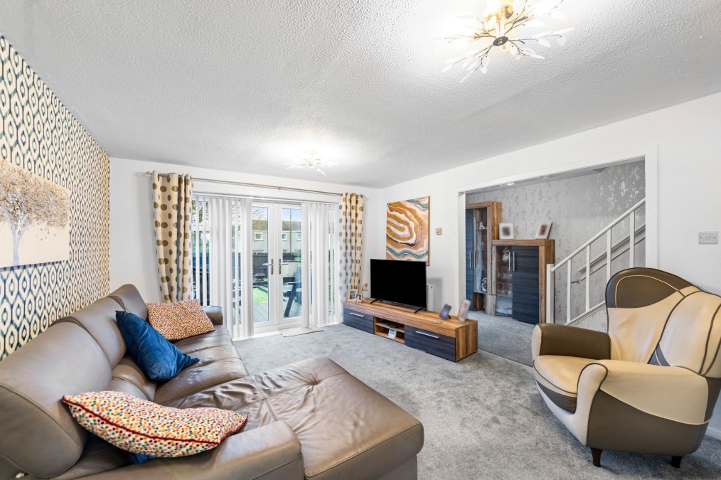 Thomson Grove, Uphall, EH52