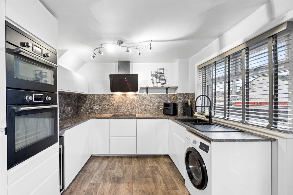 Thomson Grove, Uphall, EH52