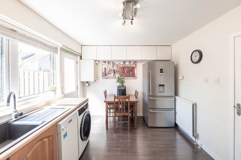 Forrest Walk, Uphall, EH52