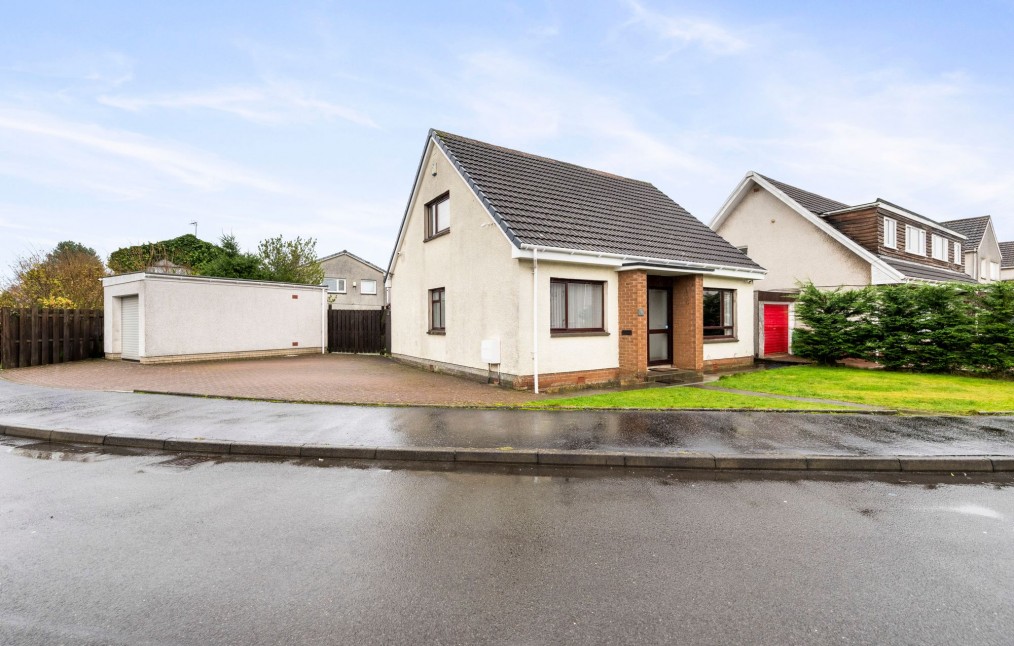 Parkwood Crescent, Broxburn, EH52