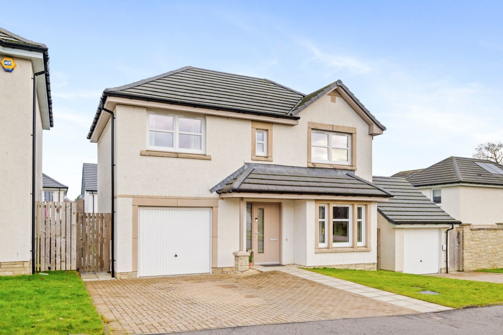 James Young Avenue, Uphall Station, EH54