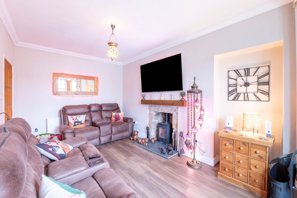 West Main Street, Broxburn, EH52