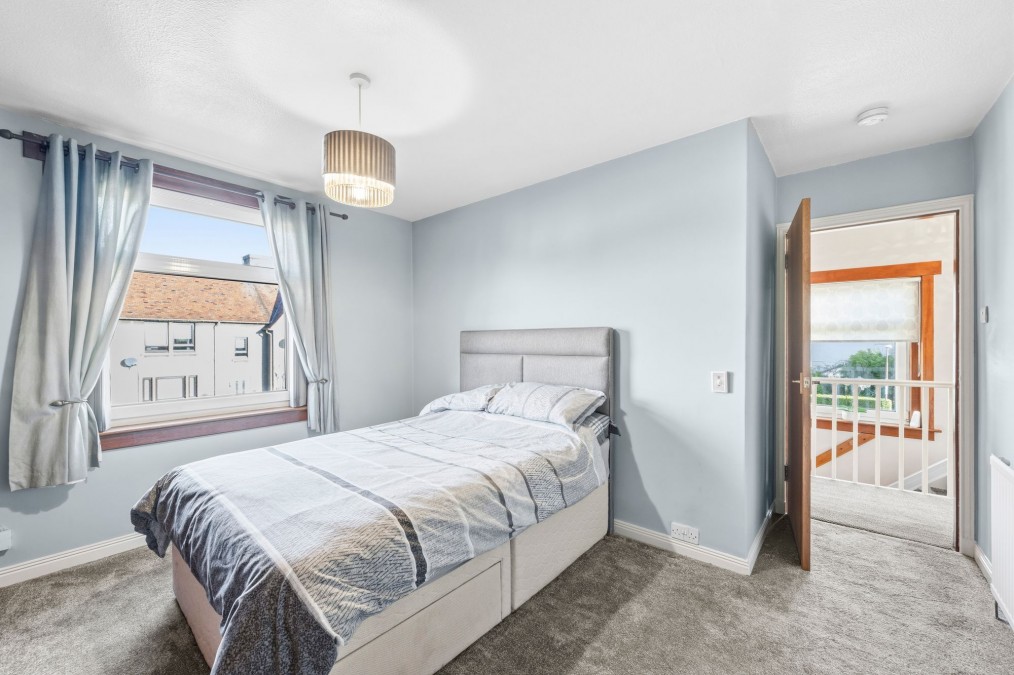 Henderson Crescent, Broxburn, EH52