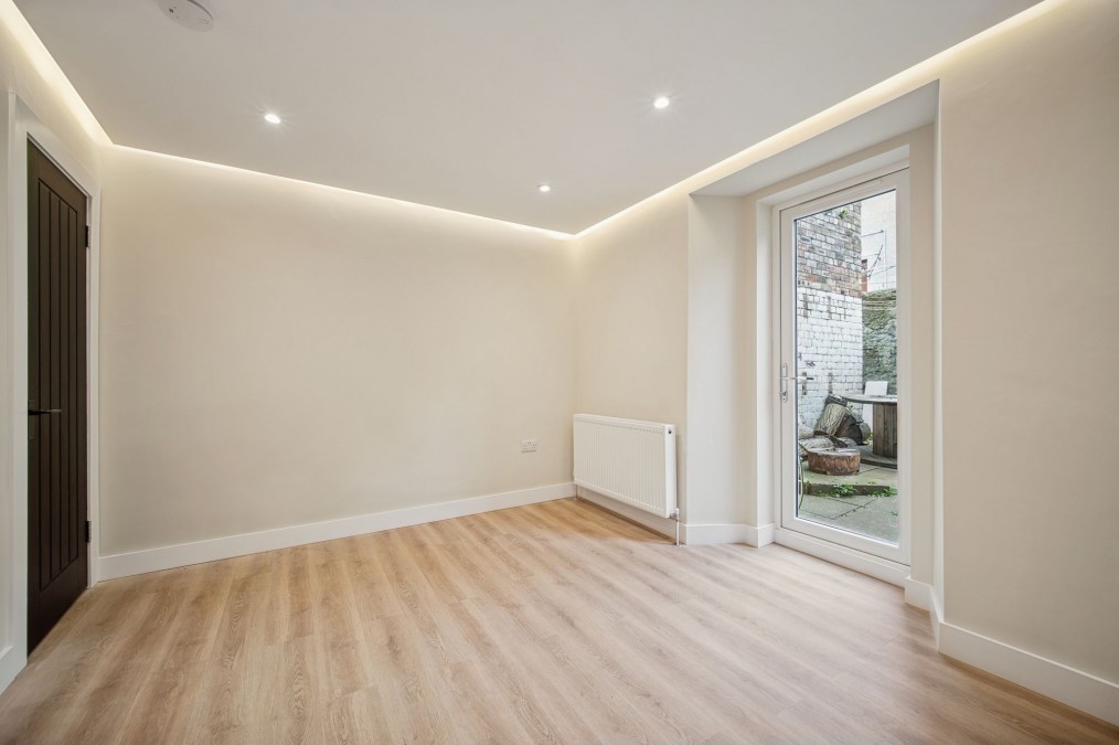 Annfield, Edinburgh, EH6