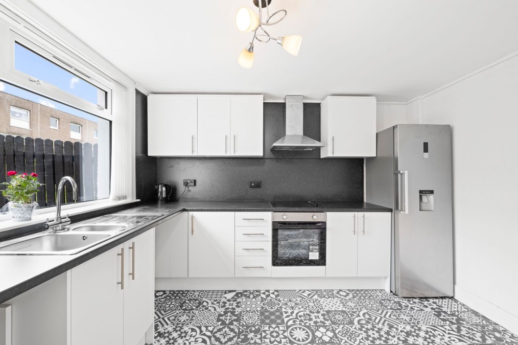 Carledubs Crescent, Uphall, EH52