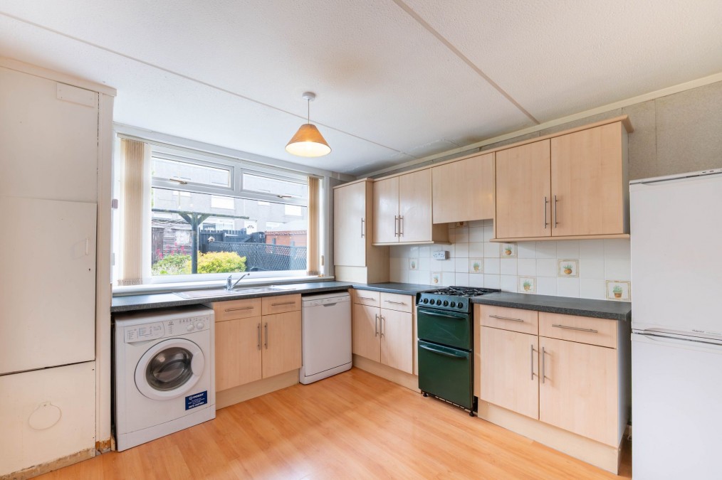 Carledubs Avenue, Uphall, EH52