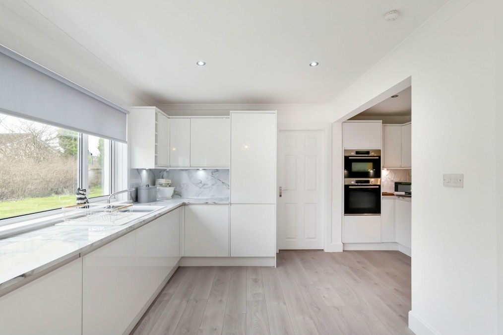 Murieston Drive, Livingston, EH54