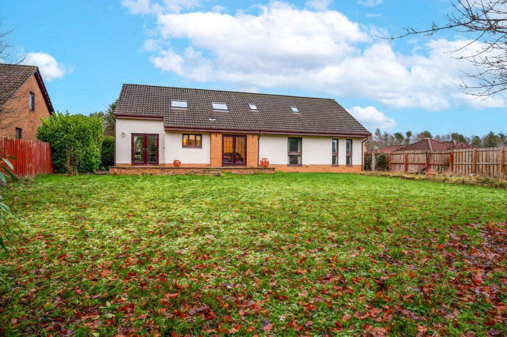 Highfield, Livingston, EH54