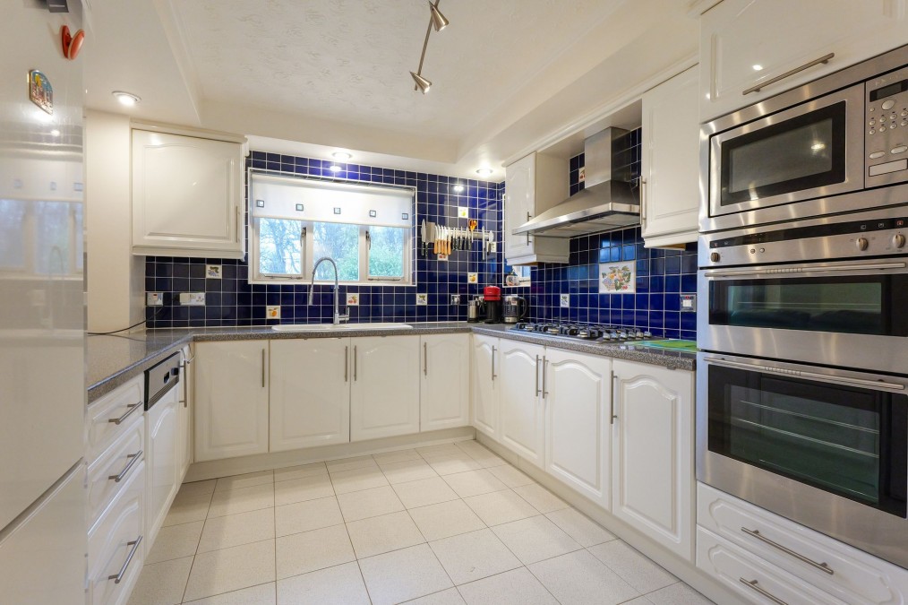 Highfield, Livingston, EH54