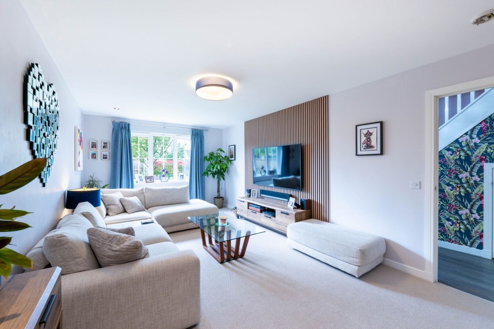 Poynters Road, Broxburn, EH52