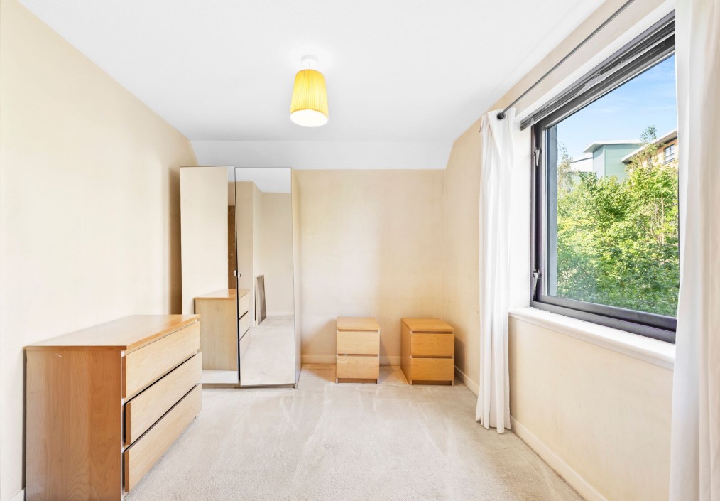 Dalgety Road, Edinburgh, EH7