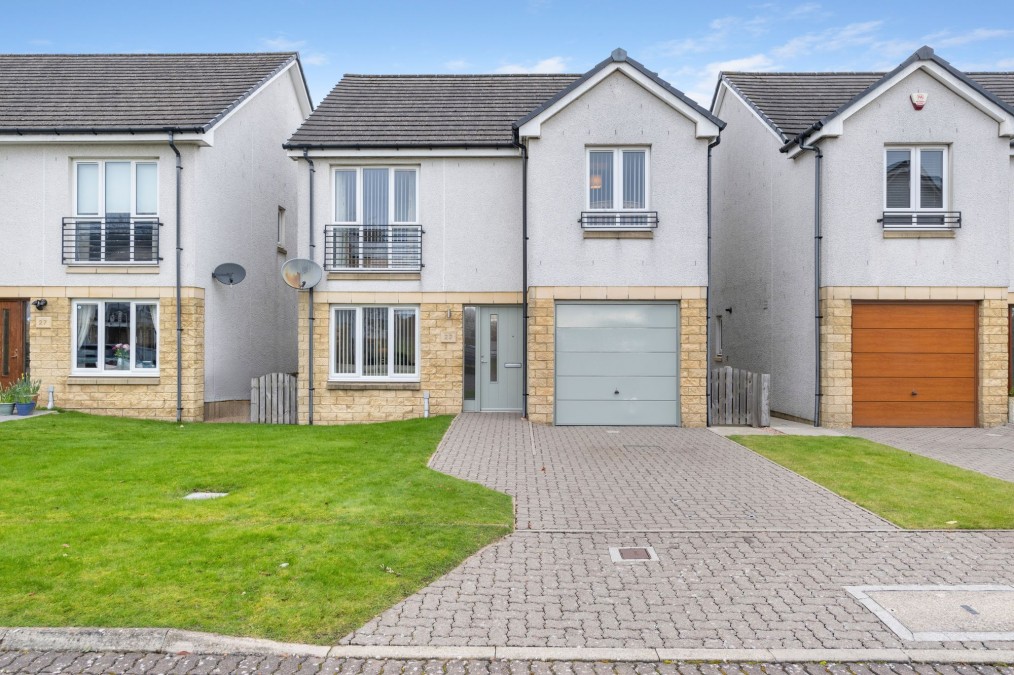 Joseph Cumming Gardens, Broxburn, EH52