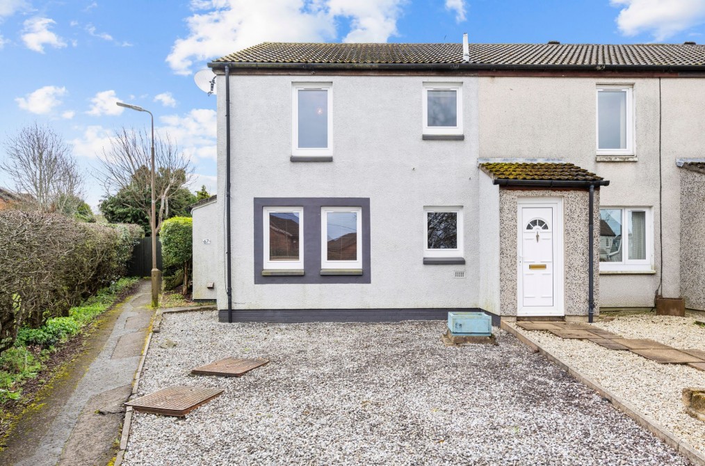 Castle Crescent, East Calder, EH53