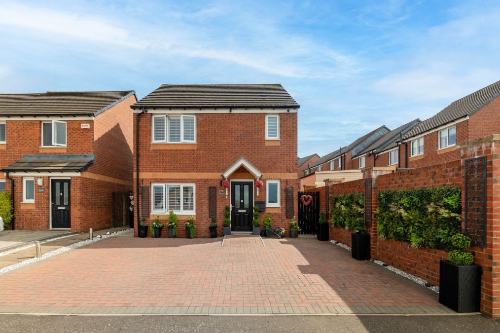 Mickel Crescent, Whitburn, EH47