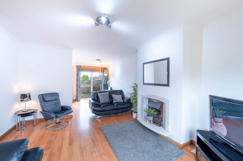 Queens Road, Broxburn, EH52