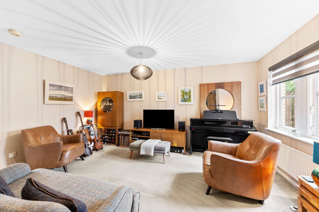 Nicol Place, Broxburn, EH52