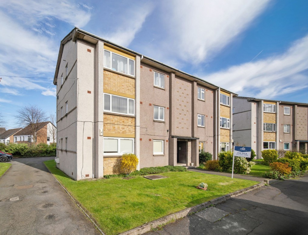 Silverknowes View, Edinburgh, EH4