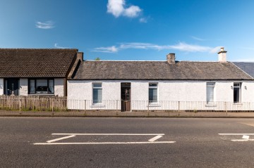 Main Street, Longridge, EH47