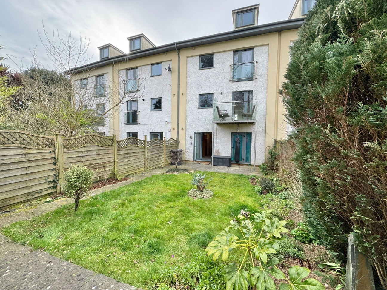 32 Trelorrin Gardens, Mannamead, Plymouth