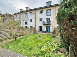 32 Trelorrin Gardens, Mannamead, Plymouth