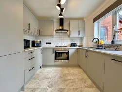 4 Redwing Drive, Woolwell, Plymouth