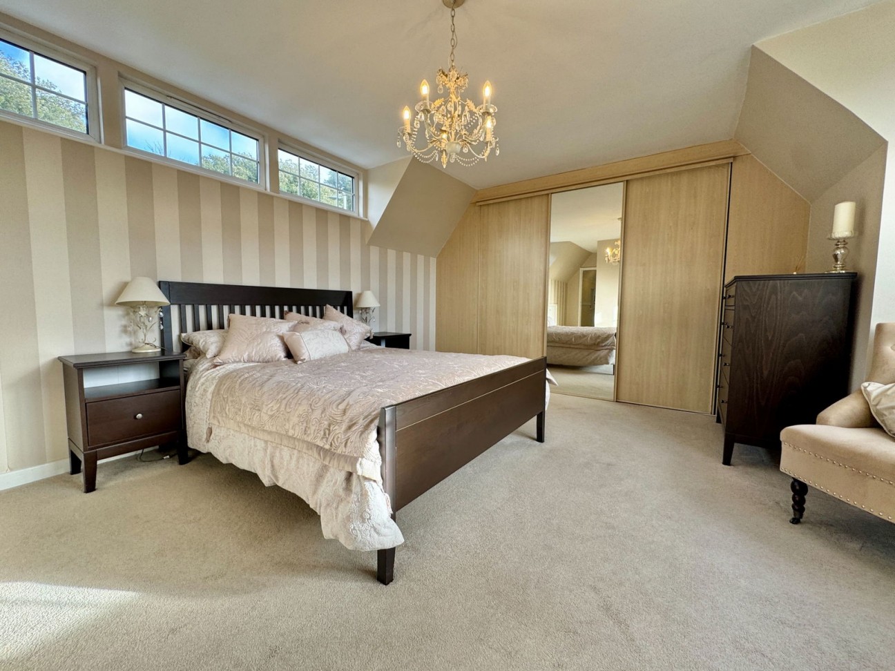 Looseleigh Lane, Derriford, Plymouth, PL6 5JD