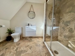 Looseleigh Lane, Derriford, Plymouth, PL6 5JD