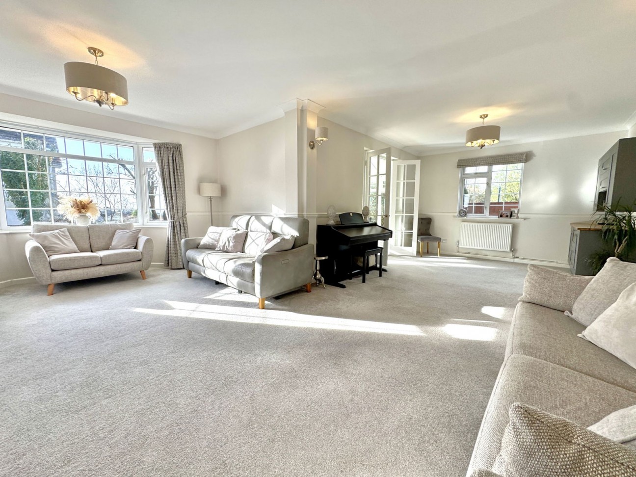 Looseleigh Lane, Derriford, Plymouth, PL6 5JD