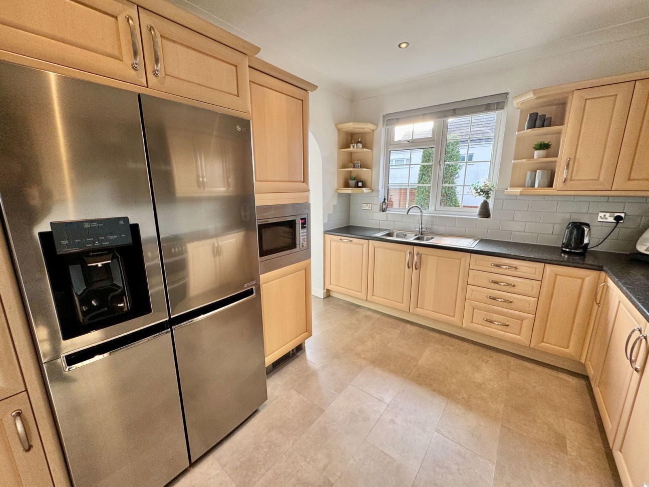 Looseleigh Lane, Derriford, Plymouth, PL6 5JD