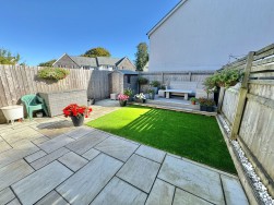 11 Ottor Road, Yelverton, Devon