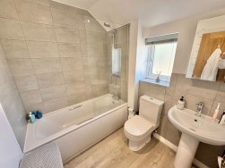 11 Ottor Road, Yelverton, Devon