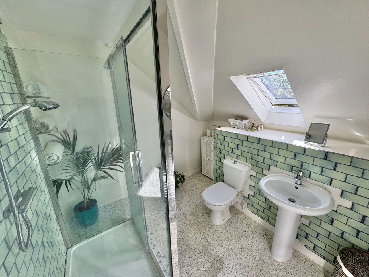 Burrator Road, Dousland