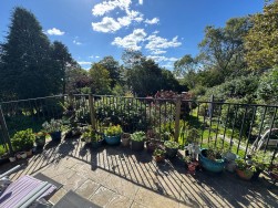 Burrator Road, Dousland