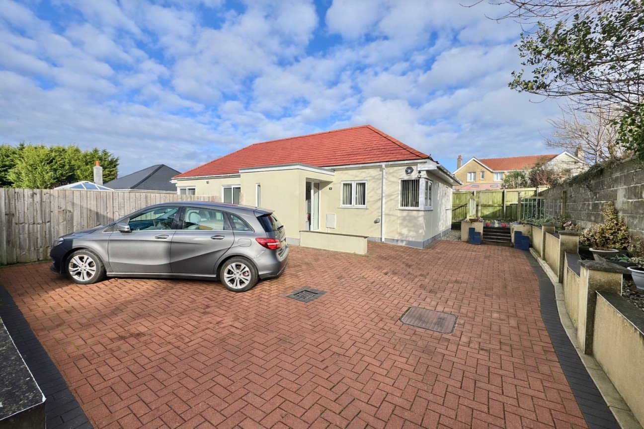 Whitleigh Villas, Crownhill, Plymouth, PL5 3BH