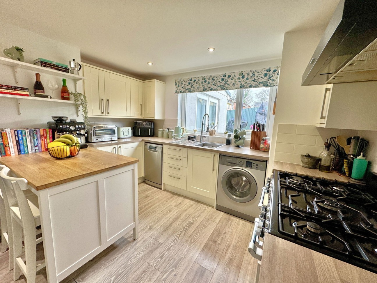 Fraser Road, Tamerton Foliot, Plymouth PL5 4PJ