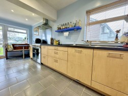 Westwood Avenue, Glenholt, Plymouth