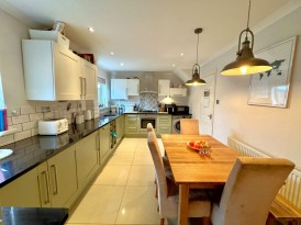 6 Forresters Drive, Woolwell, Plymouth PL6 7QA