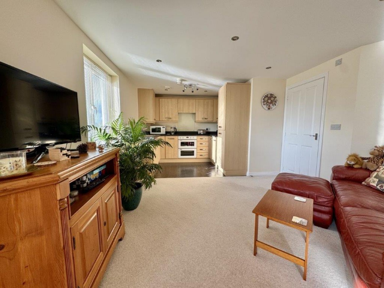 Whitehaven Way, Southway, Plymouth, Devon, PL6 6BJ