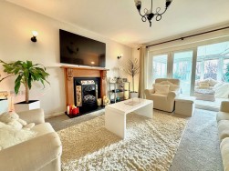 Meadowlands, Woolwell, Plymouth, PL6 7RR