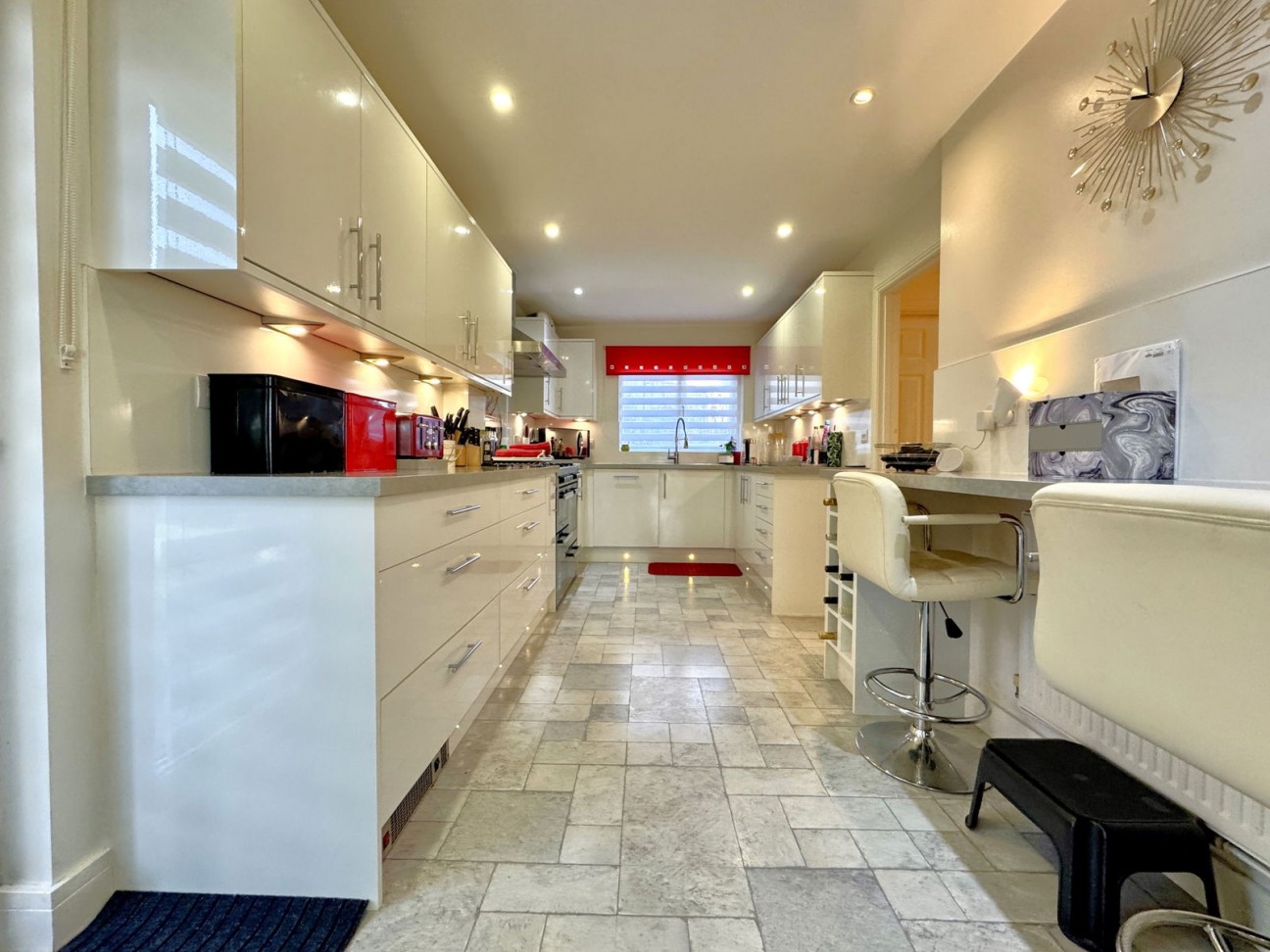 Meadowlands, Woolwell, Plymouth, PL6 7RR