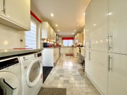 Meadowlands, Woolwell, Plymouth, PL6 7RR