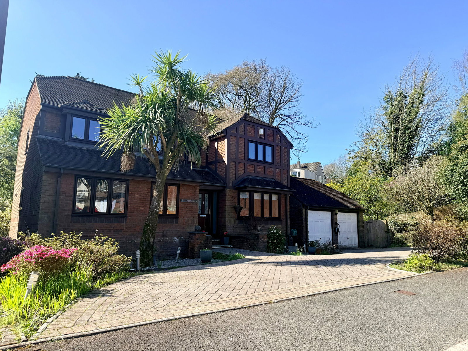 Cromwell Gate, Glenholt, Plymouth, PL6 7JR