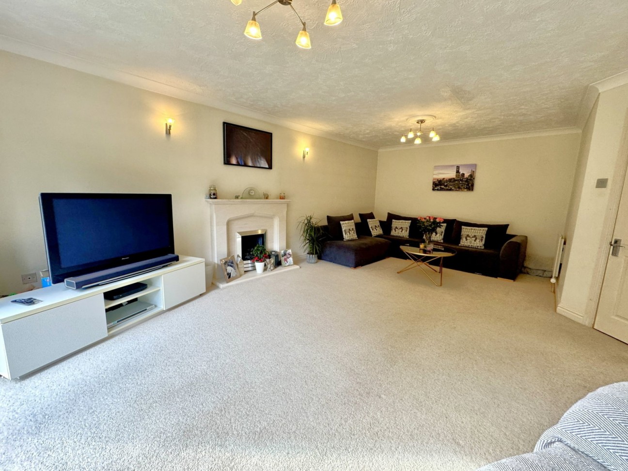 Cromwell Gate, Glenholt, Plymouth, PL6 7JR