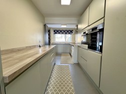 Long Down Gardens, Mainstone, Plymouth, PL6 8SB