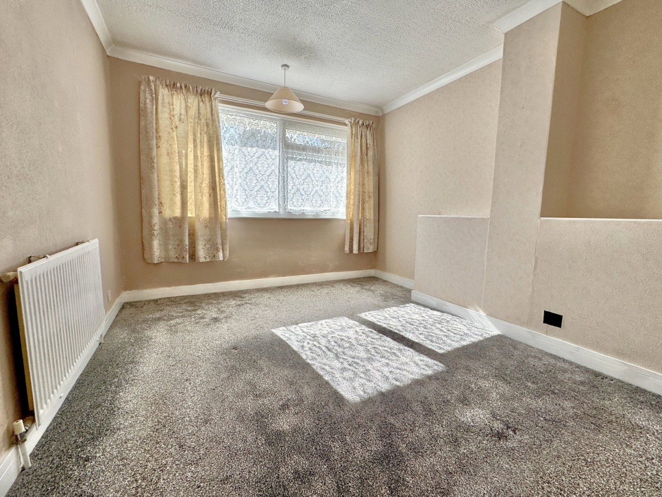 Long Down Gardens, Mainstone, Plymouth, PL6 8SB