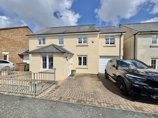 Llantillio Drive, Beacon Park, Plymouth, PL2 3RX