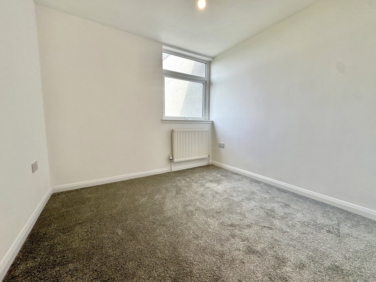Pillar Walk, Southway, Plymouth, PL6 6JY